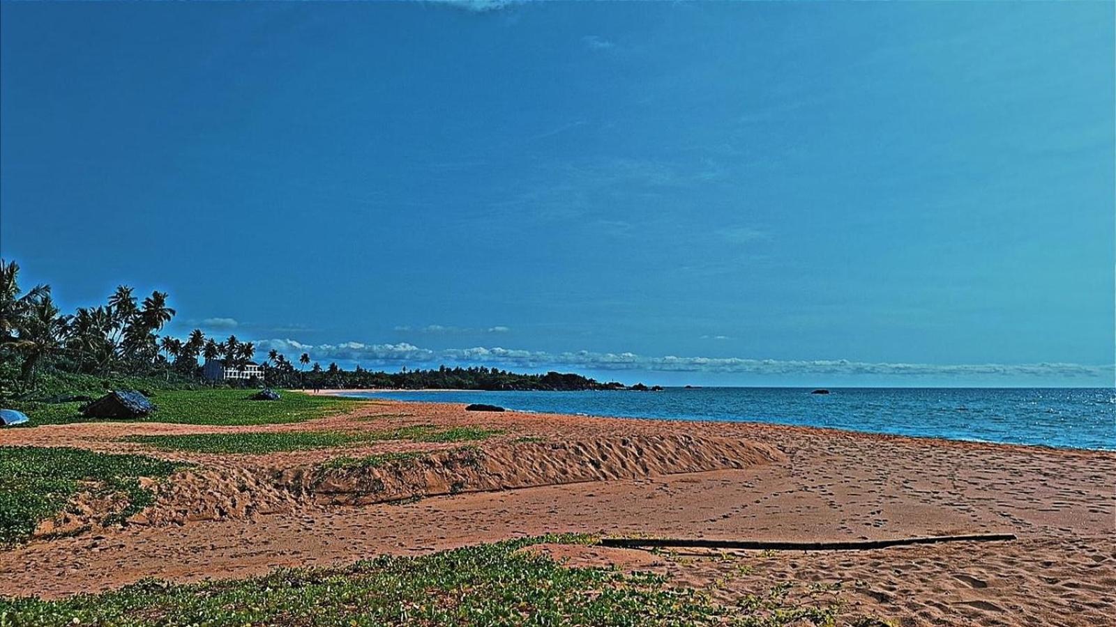 Raja Beach Hotel Balapitiya Eksteriør billede