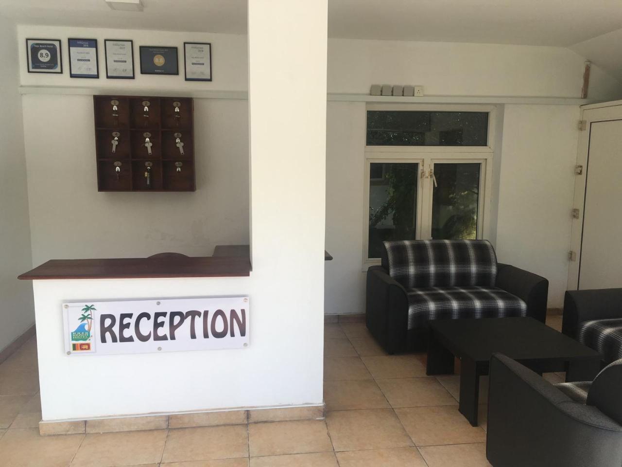 Raja Beach Hotel Balapitiya Eksteriør billede